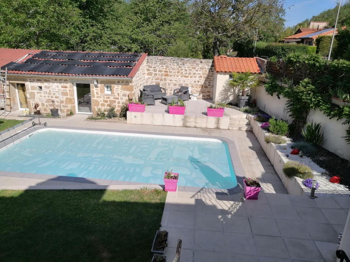 La Salamandre Apartment Vic-le-Comte Exterior photo